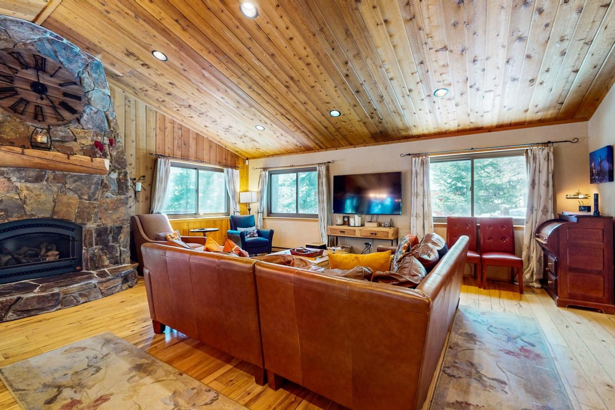 Tastefully-Updated, Classic Tahoe Family Home ทรักกี ภายนอก รูปภาพ