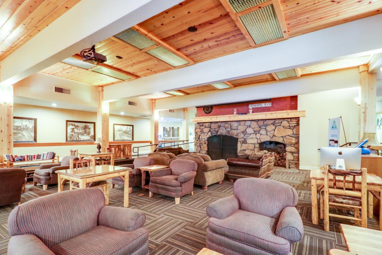 Tastefully-Updated, Classic Tahoe Family Home ทรักกี ภายนอก รูปภาพ